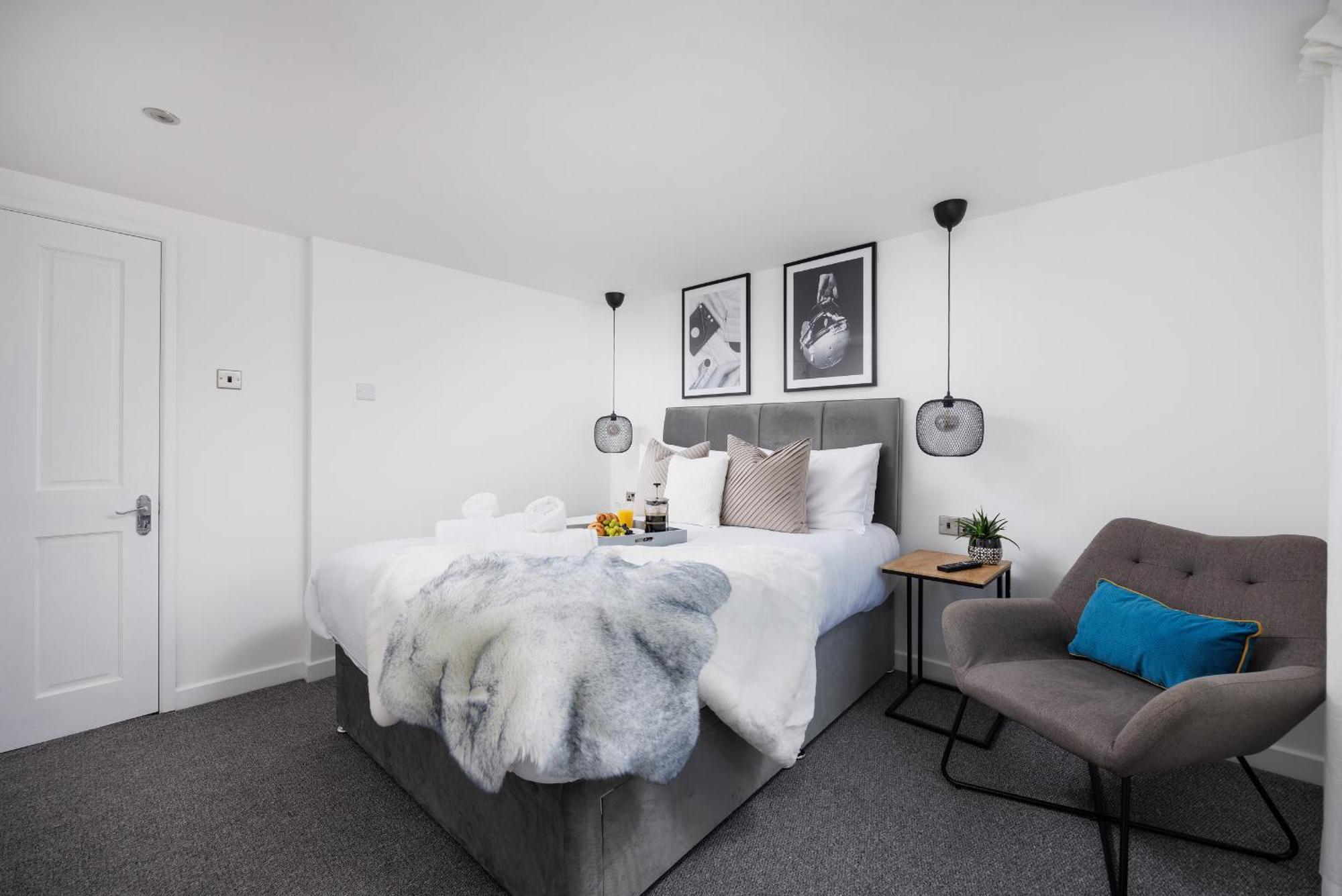 Boujis Central Plymouth Apartment - Sleeps 4 - Habita Property Eksteriør bilde
