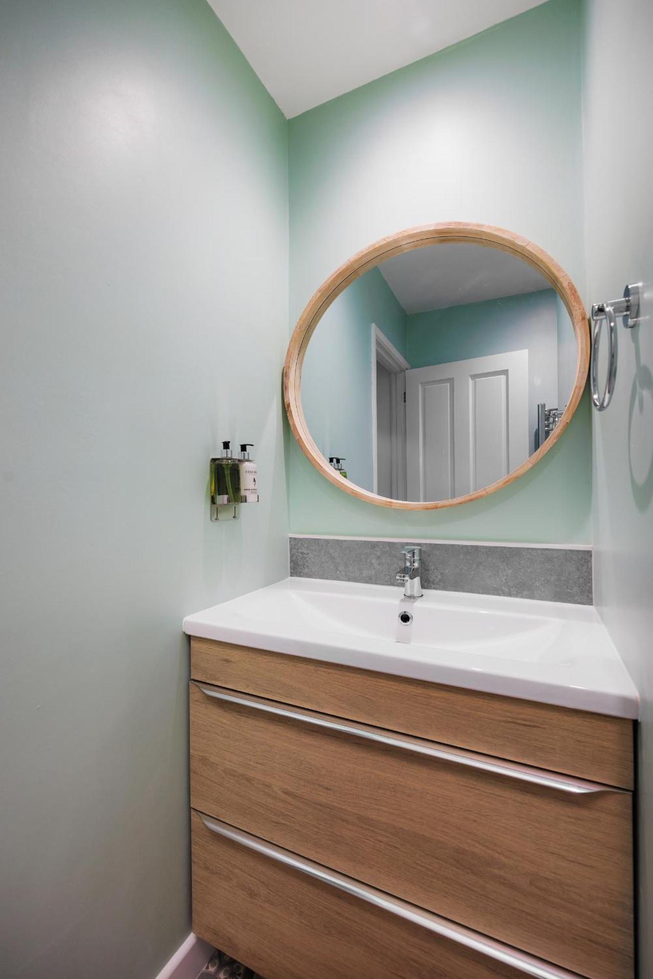 Boujis Central Plymouth Apartment - Sleeps 4 - Habita Property Eksteriør bilde